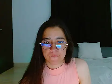 seductrixee online show from January 6, 1:42 am