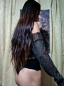 Snapshot of Roslin-nix2 chatting on December 1, 12:37 am Roslin-nix2 online show from December 1, 12:37 am