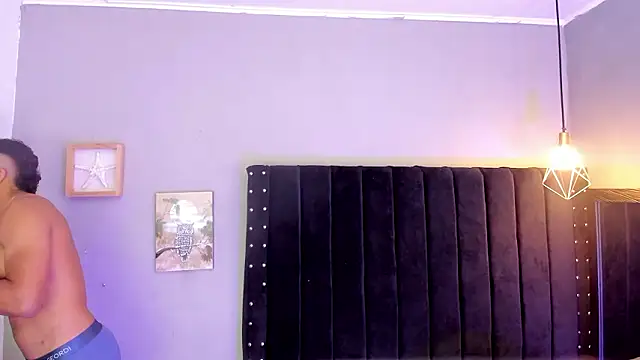 Bryan robayo5 online show from February 2, 11:31 am