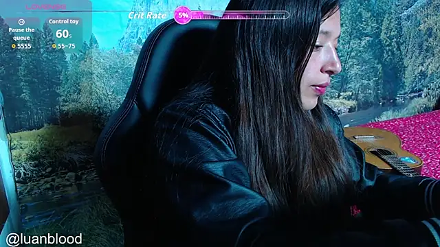 luanablood online show from December 16, 12:04 am