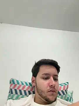 Snapshot of RicoValen chatting on February 14, 10:17 pm RicoValen online show from February 14, 10:17 pm