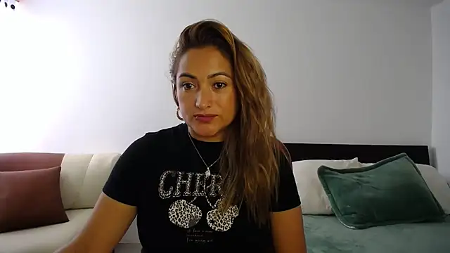 Snapshot of ximenaxcite19 chatting on February 18, 1:18 pm ximenaxcite19 online show from February 18, 1:18 pm