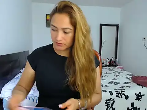 ximenaxcite19 online show from July 2, 12:44 pm