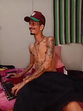 Snapshot of theyllorwillian chatting on June 13, 3:59 am theyllorwillian online show from June 13, 3:59 am
