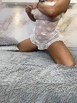 Dakota ferreti  online show from February 5, 10:25 pm