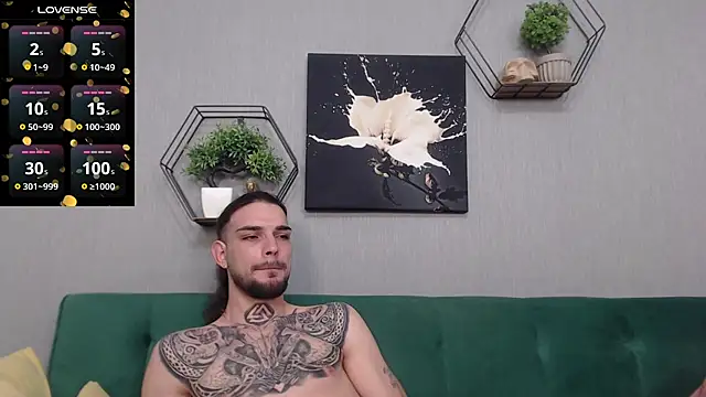 Snapshot of KaneHunter chatting on February 5, 8:41 am KaneHunter online show from February 5, 8:41 am