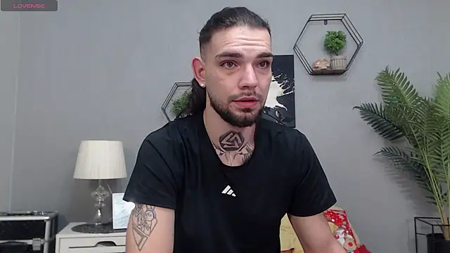 Snapshot of KaneHunter chatting on February 18, 4:52 am KaneHunter online show from February 18, 4:52 am