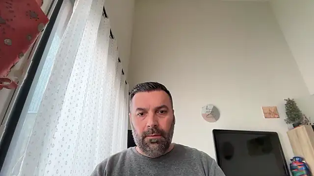 coolsmith81 online show from May 13, 6:55 am