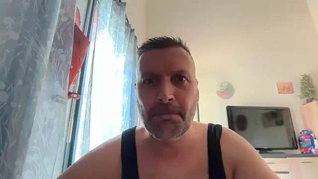 coolsmith81 online show from June 24, 3:44 pm
