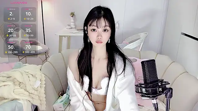 Snapshot of Coral_888 chatting on December 2, 11:00 pm Coral 888 online show from December 2, 11:00 pm