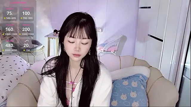 Snapshot of Coral_888 chatting on January 12, 10:04 pm Coral 888 online show from January 12, 10:04 pm