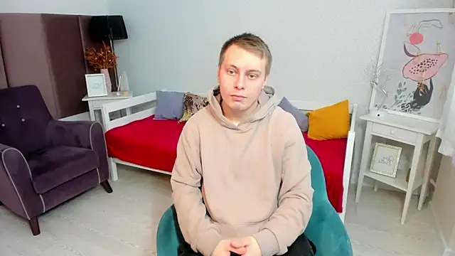 Snapshot of ZheRealKrugi chatting on February 2, 6:34 am ZheRealKrugi online show from February 2, 6:34 am