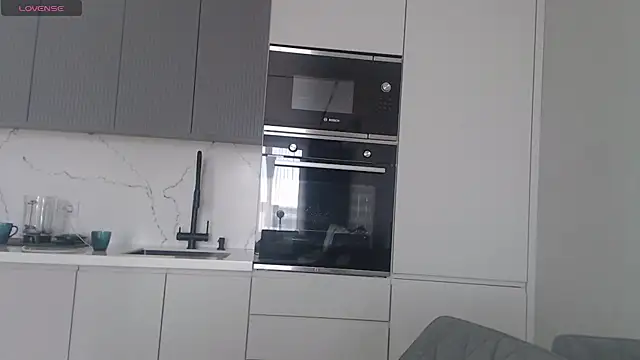 Snapshot of Miss_KissKiss7 chatting on February 20, 7:21 am Miss KissKiss7 online show from February 20, 7:21 am