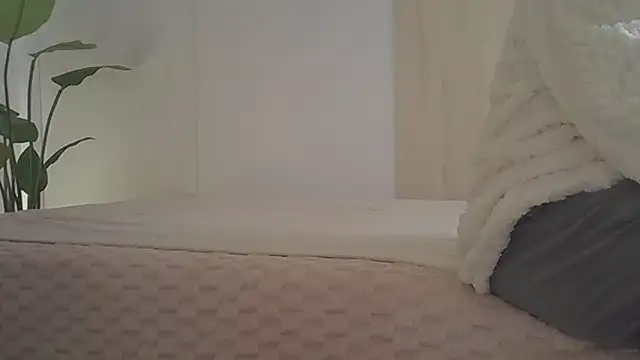 Snapshot of kyono-iyashi chatting on February 4, 2:45 pm kyono-iyashi online show from February 4, 2:45 pm