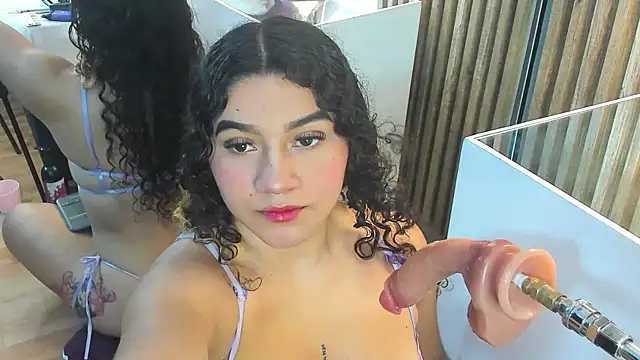 Snapshot of Gretta_Wild chatting on November 30, 12:31 pm Gretta Wild online show from November 30, 12:31 pm