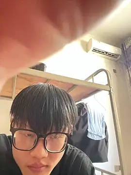 Snapshot of Colby-678 chatting on November 27, 6:04 am Colby-678 online show from November 27, 6:04 am