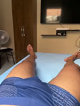 Snapshot of Reenanx chatting on December 1, 8:25 pm Reenanx online show from December 1, 8:25 pm