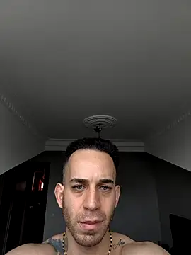 Snapshot of hazarcannn chatting on March 16, 7:34 am hazarcannn online show from March 16, 7:34 am