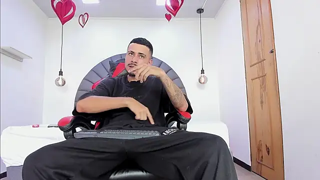 MatthewCullen online show from March 30, 8:21 pm