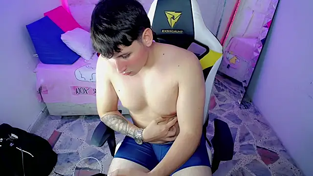 d moneyy  online show from December 15, 3:22 am