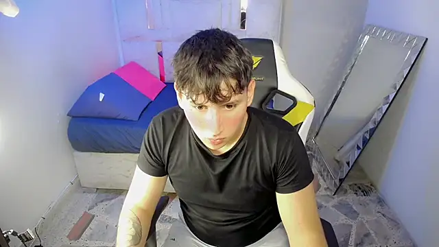 d moneyy  online show from December 23, 3:26 am