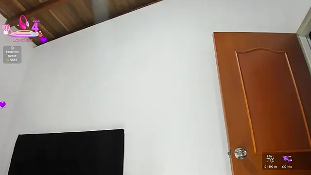 Snapshot of NahomiiAcosta chatting on December 2, 1:33 am NahomiiAcosta online show from December 2, 1:33 am