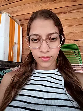 Vanneskk online show from February 10, 7:40 pm