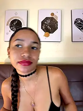 ZoeyFierce online show from December 1, 1:05 pm