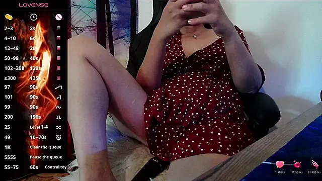 Snapshot of Whisperingfire chatting on May 27, 1:52 pm Whisperingfire online show from May 27, 1:52 pm