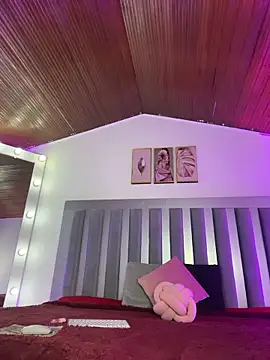 coraline vera online show from May 27, 7:44 pm