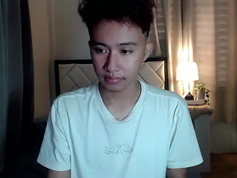 asiantwink0000 online show from February 20, 6:10 am