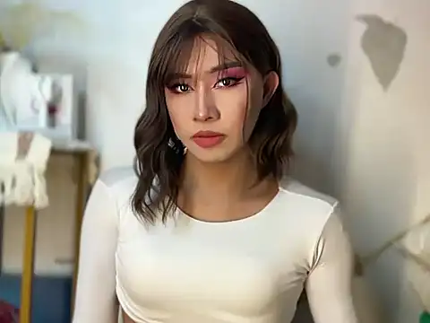 asiantwink0000 online show from May 20, 9:26 am