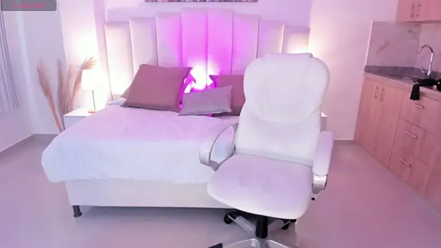 Athenea sweet  online show from February 26, 8:41 pm