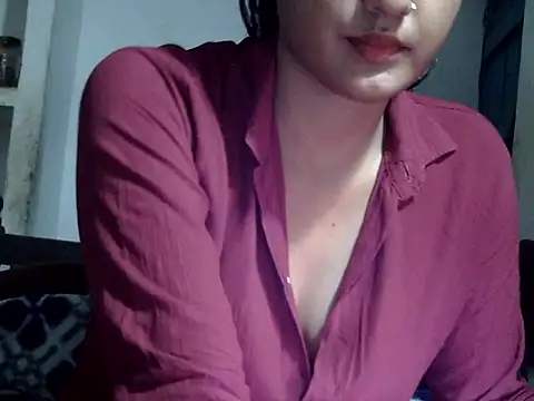 Snapshot of Hot_Princess2000 chatting on December 22, 2:36 pm Hot Princess2000 online show from December 22, 2:36 pm