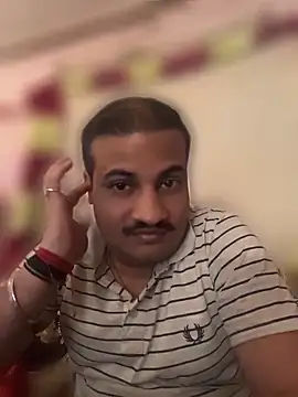 Saxymood1111 online show from April 8, 9:31 am