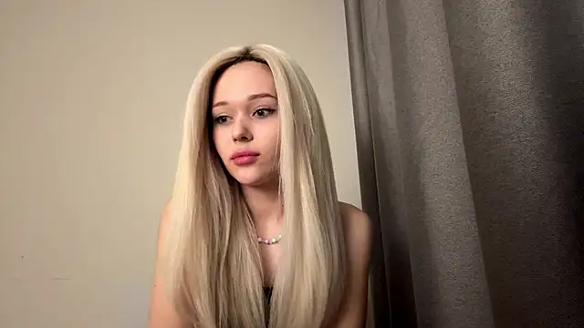 ElyaMur online show from March 31, 4:07 pm