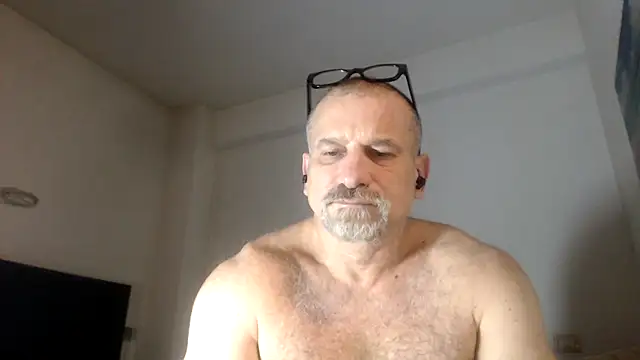 Snapshot of Mauro7788 chatting on December 13, 8:25 pm Mauro7788 online show from December 13, 8:25 pm