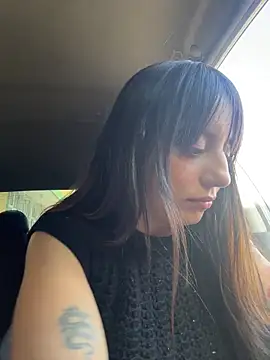 Mia fiire online show from March 21, 9:07 pm