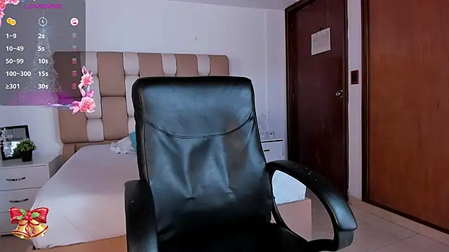 Karol Yannil online show from December 1, 7:30 pm