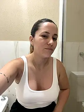 Snapshot of Nasss7 chatting on December 21, 2:46 pm Nasss7 online show from December 21, 2:46 pm