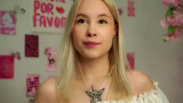 Snapshot of AunclreaVache chatting on January 18, 11:14 am AunclreaVache online show from January 18, 11:14 am