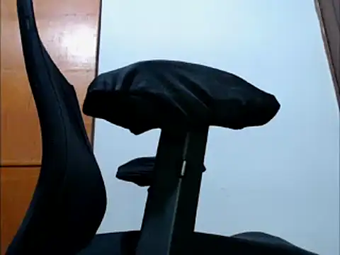 Snapshot of vitorbigpack chatting on January 18, 12:14 am vitorbigpack online show from January 18, 12:14 am