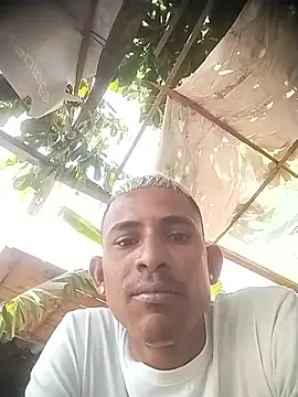 Snapshot of WeddingKhanate chatting on March 13, 6:25 pm WeddingKhanate online show from March 13, 6:25 pm