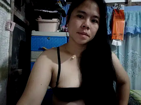 xxdreamgirl69 online show from March 11, 9:43 pm