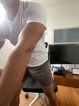 Snapshot of 18years_22cm_ chatting on February 24, 9:46 pm 18years 22cm online show from February 24, 9:46 pm