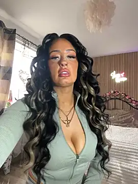 Snapshot of Lolaxox_ chatting on January 19, 11:47 am Lolaxox online show from January 19, 11:47 am