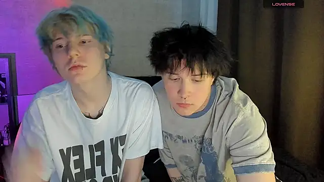 miya meow miku online show from December 14, 6:45 pm