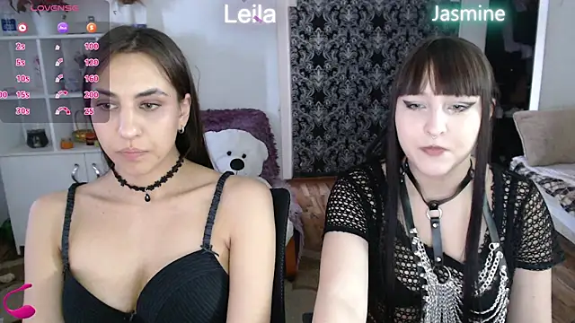 JasmineAdamss online show from April 10, 11:15 am