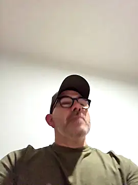 Aresal84 online show from December 2, 12:38 am