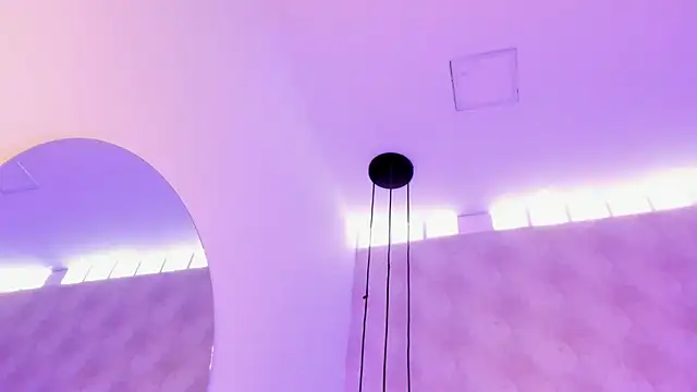 Emily luve online show from February 14, 1:30 pm